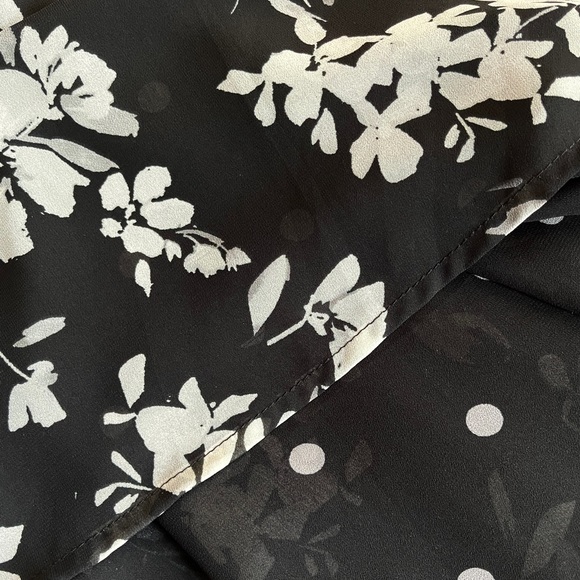 ⭐️HPx2⭐️ Reversible sleeveless dress black white floral polka dots Size Medium - Picture 3 of 4